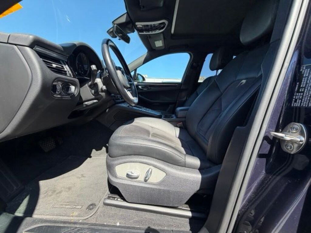 Used 2021 Porsche Macan Base AWD SUV