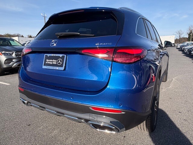 2026 Mercedes Benz GLC 300 4MATIC photo 3