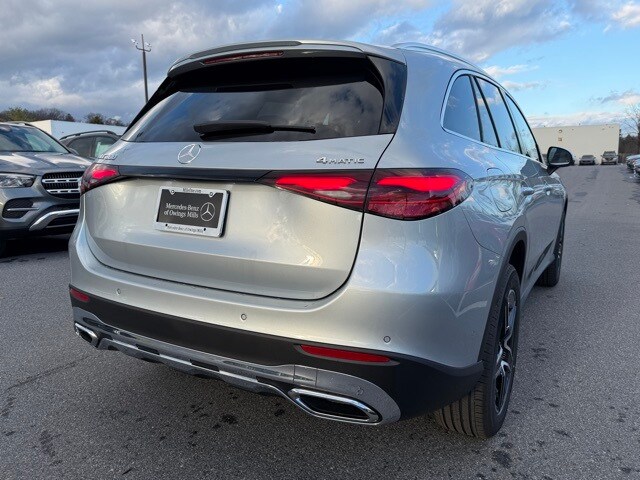 2026 Mercedes Benz GLC 300 4MATIC photo 3