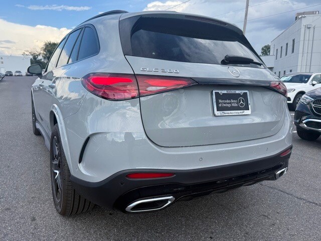 2025 Mercedes Benz GLC 300 4MATIC photo 4