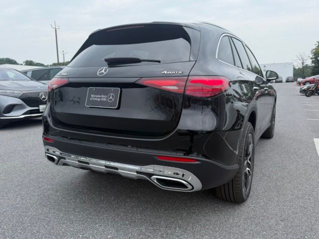 New 2027 Mercedes-Benz GLC300 4matic Truck
