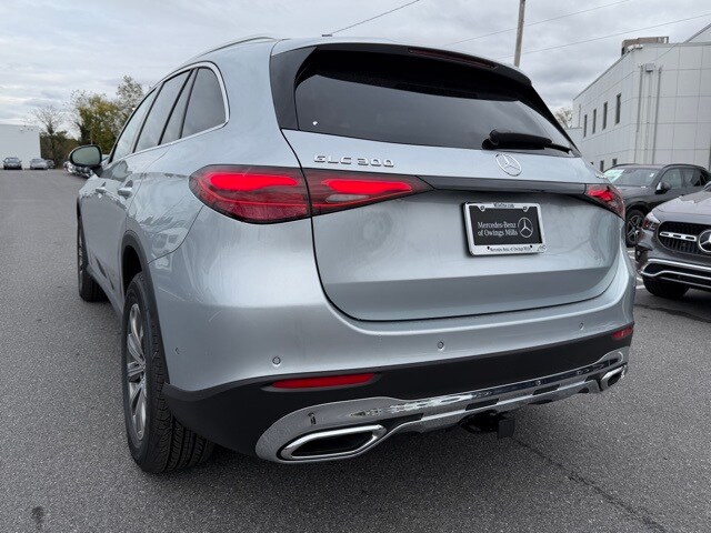 2026 Mercedes Benz GLC 300 4MATIC photo 3