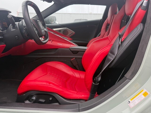 2024 Chevrolet Corvette Stingray 3LT photo 2