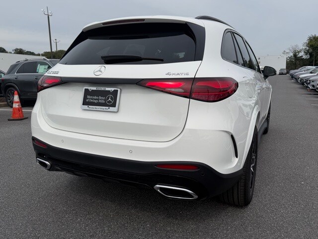 2026 Mercedes Benz GLC 300 4MATIC photo 3