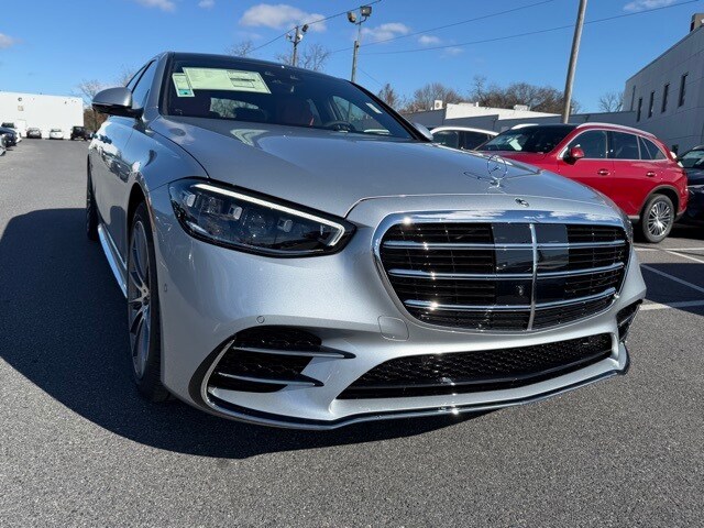 2026 Mercedes Benz S 580 4MATIC photo 2