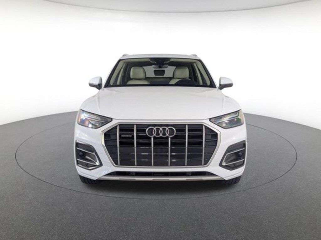 Used 2024 Audi Q5 40 Premium quattro SUV