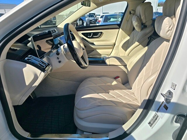 2023 Mercedes Benz S Maybach 680 4MATIC photo 2