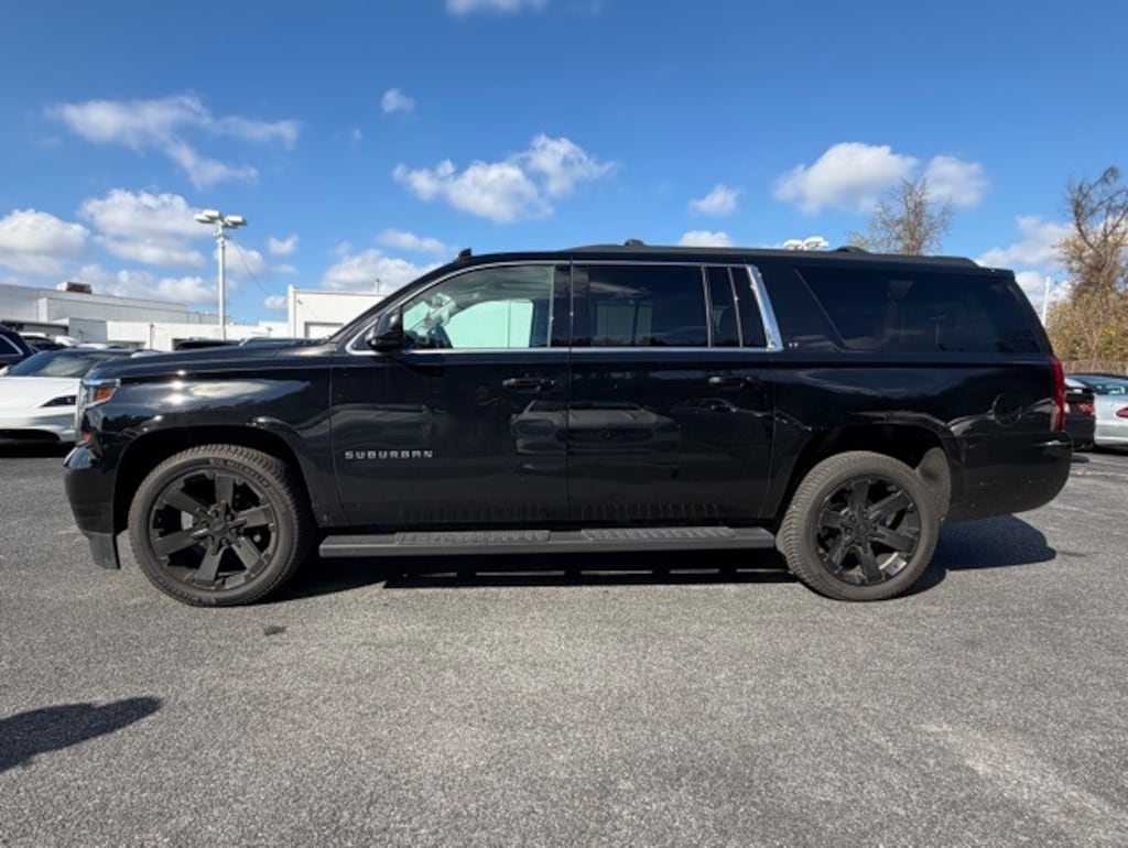 Used 2020 Chevrolet Suburban LT 4WD SUV