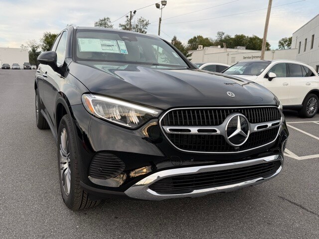 2026 Mercedes Benz GLC 300 4MATIC photo 2