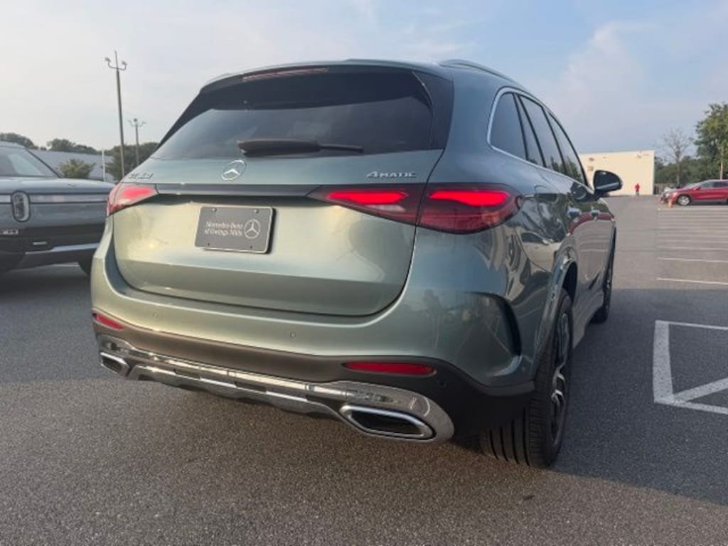 New 2027 Mercedes-Benz GLC300 4matic Truck