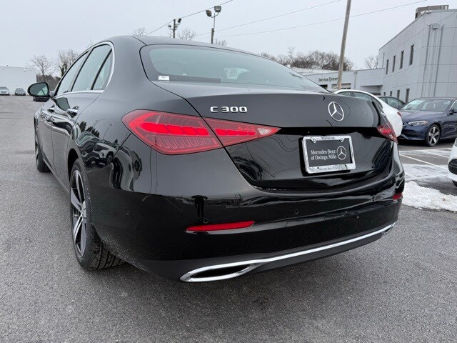 2025 Mercedes Benz C 300 4MATIC Sedan photo 4