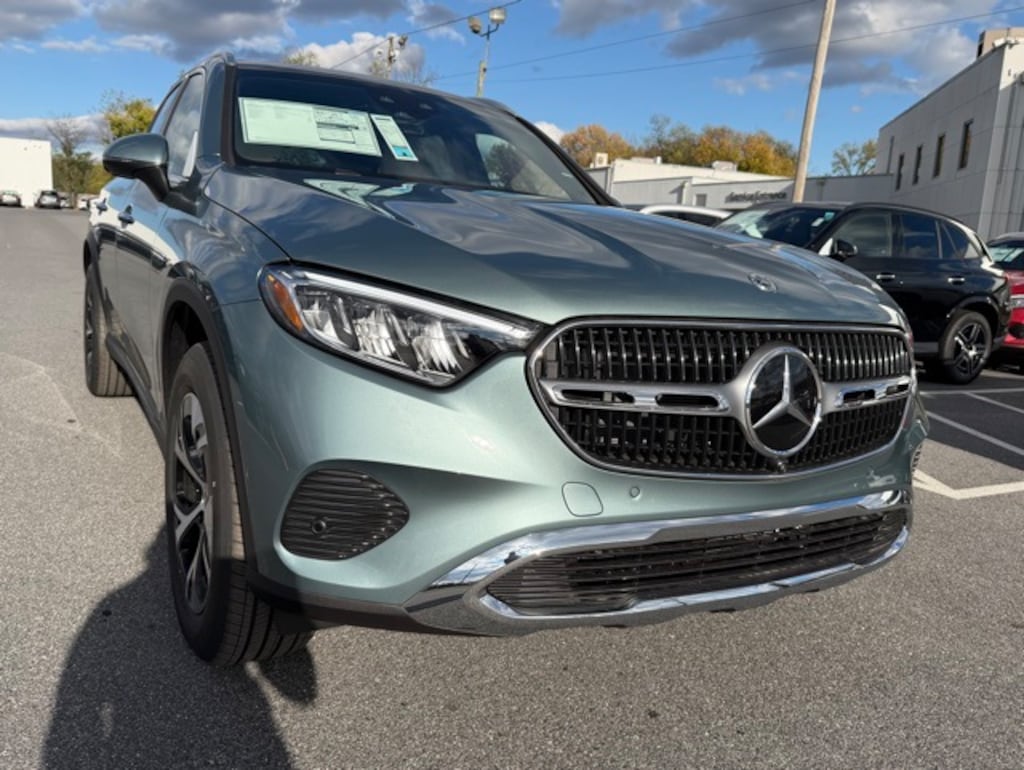 New 2026 Mercedes-Benz GLC 350e 4MATIC SUV