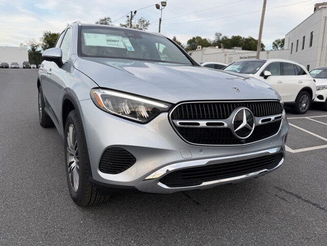 2026 Mercedes Benz GLC 300 4MATIC photo 2