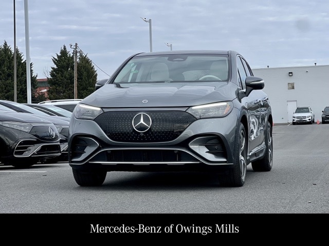 Mercedes-Benz mulls sale of dealerships in Germany