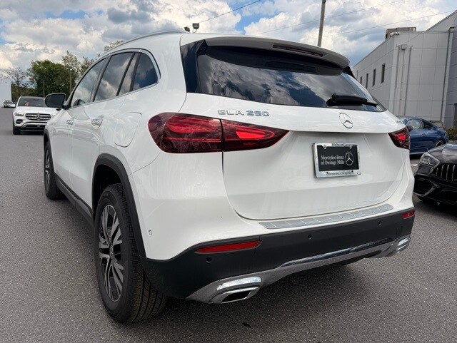 2025 Mercedes Benz GLA 250 4MATIC photo 4