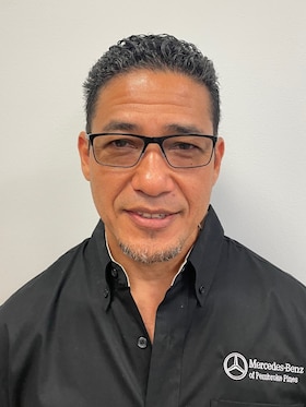Staff member Chris Tai from ID_f438c954b2d3