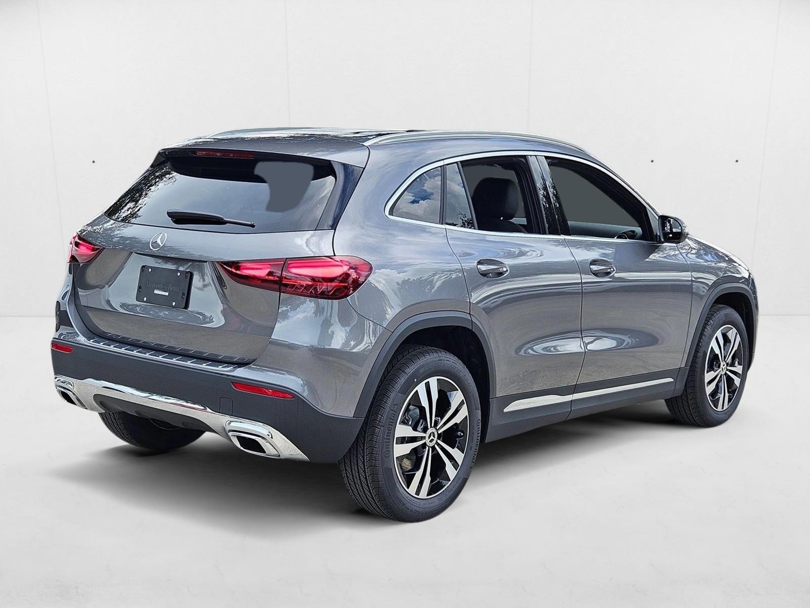2026 Mercedes Benz GLA 250 photo 2