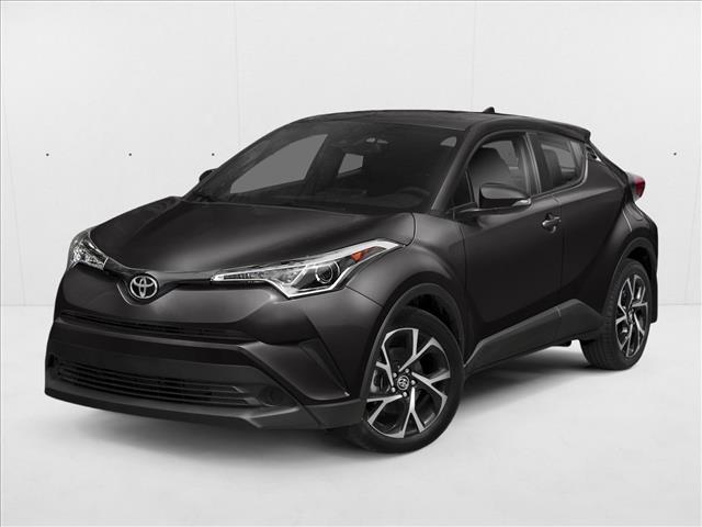 2019 Toyota C-HR XLE's photo