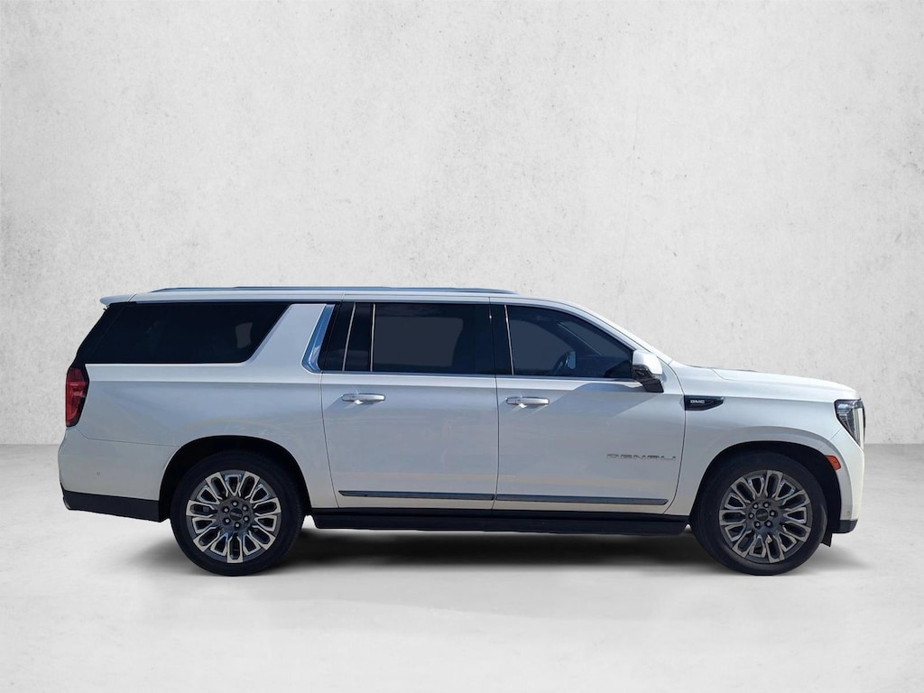 Used 2023 GMC Yukon XL Denali Ultimate SUV