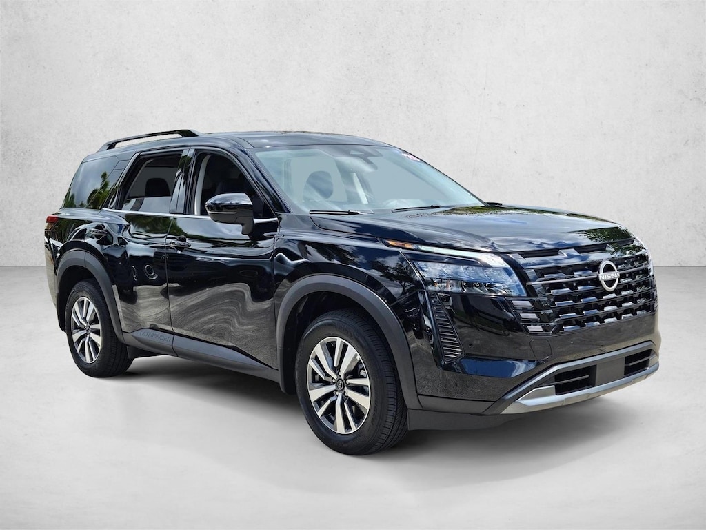 Used 2026 Nissan Pathfinder SL SUV