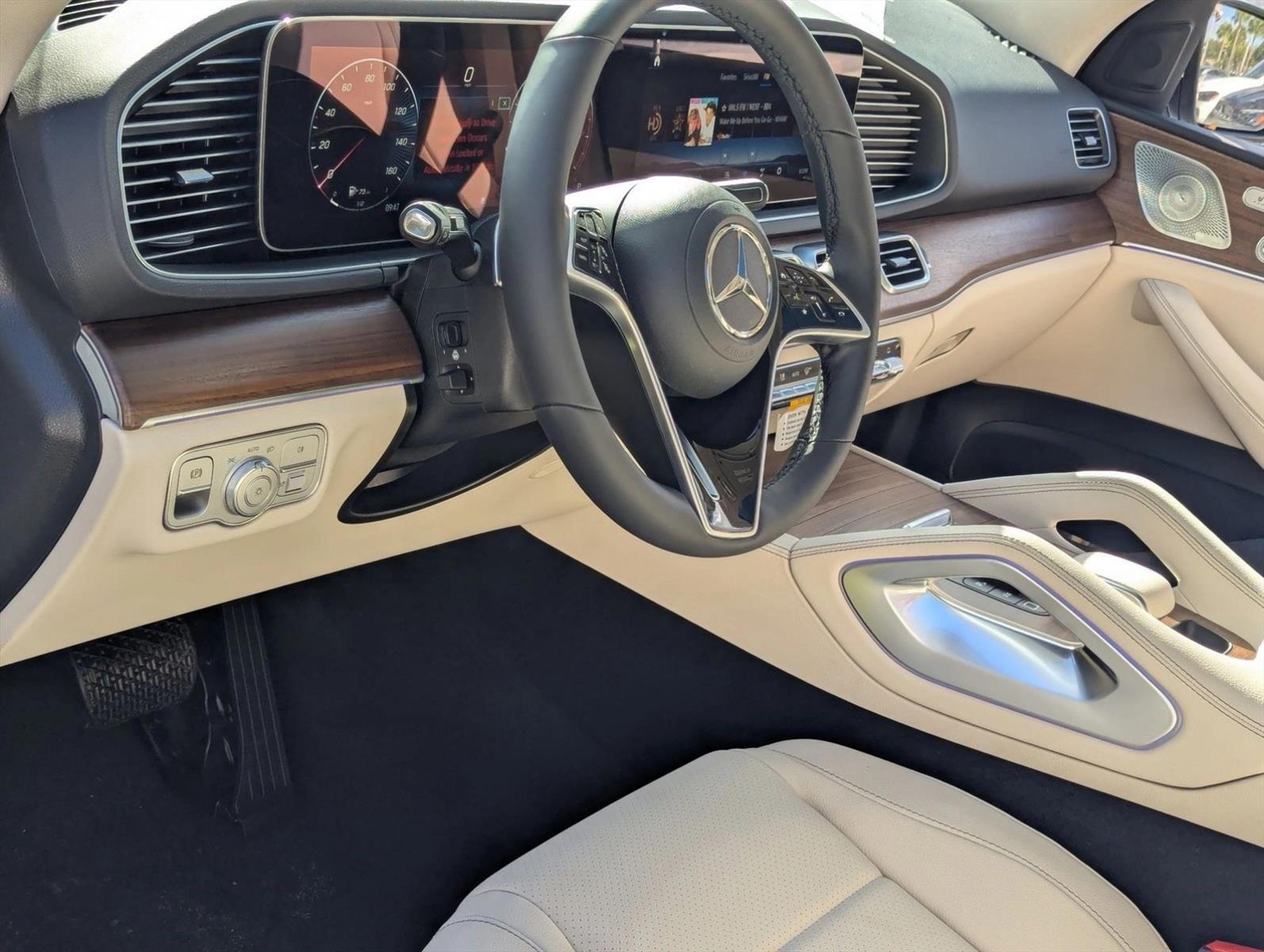 2026 Mercedes Benz GLE 450 4MATIC photo 2