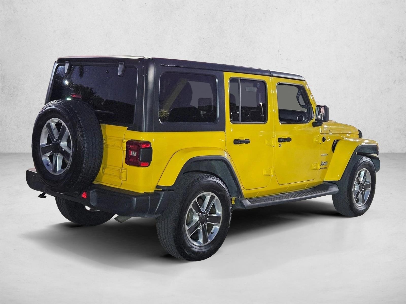 2018 Jeep Wrangler Unlimited Sahara photo 3