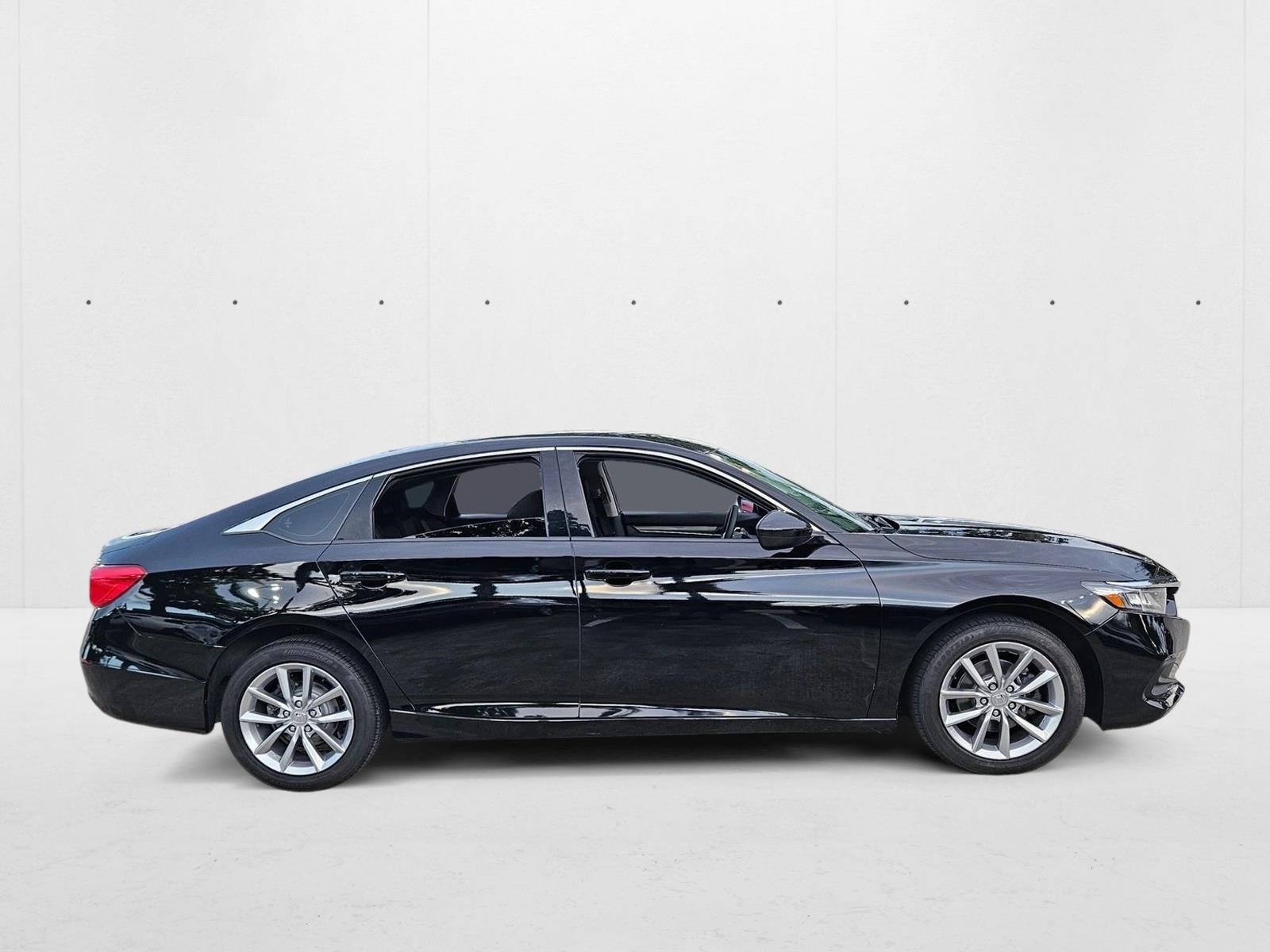 2022 Honda Accord LX 1.5T photo 4