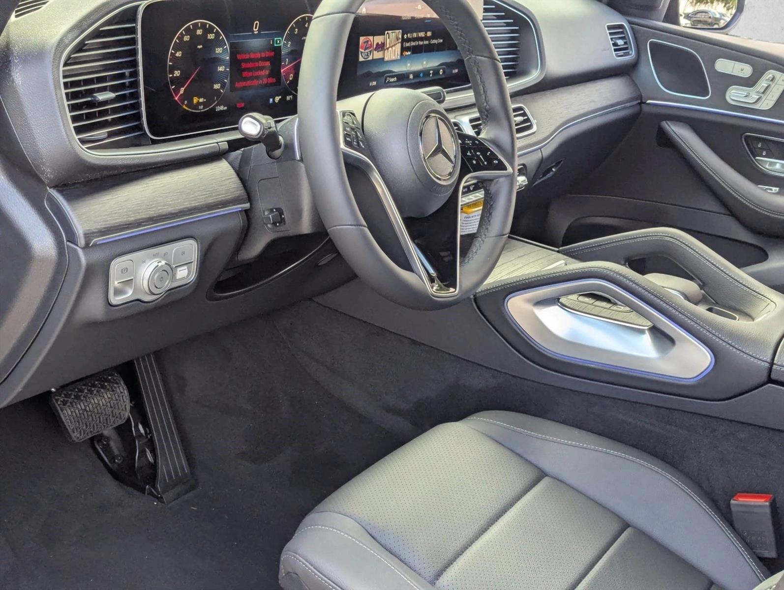 2026 Mercedes Benz GLE 450 4MATIC photo 3