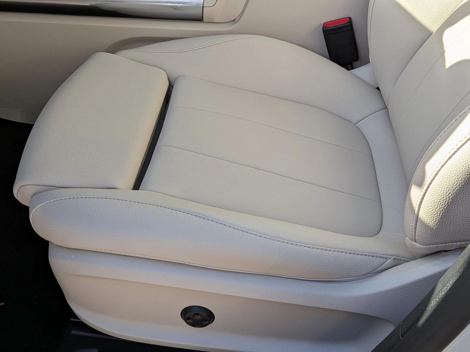 2026 Mercedes Benz GLA 250 photo 2