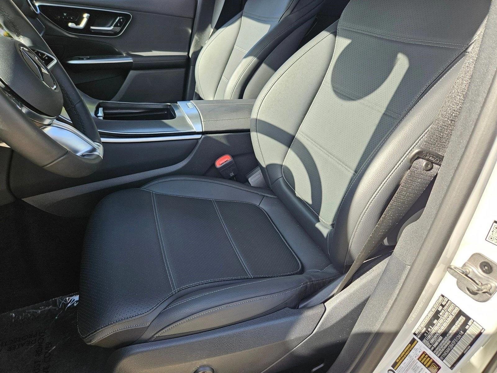 2026 Mercedes-Benz GLC Base - Photo 16
