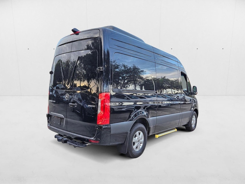 New 2025 Mercedes-Benz Sprinter Passenger Van 2500 Standard Roof I4 Diesel HO 144" RWD Van Passenger Van