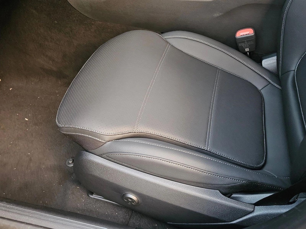 New 2025 Mercedes-Benz C-Class C 300 Sedan Sedan