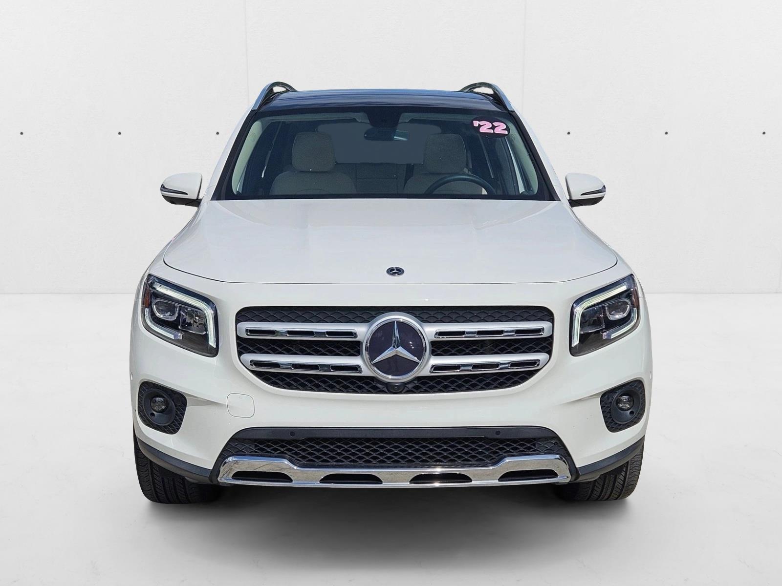 2022 Mercedes Benz GLB 250 photo 2