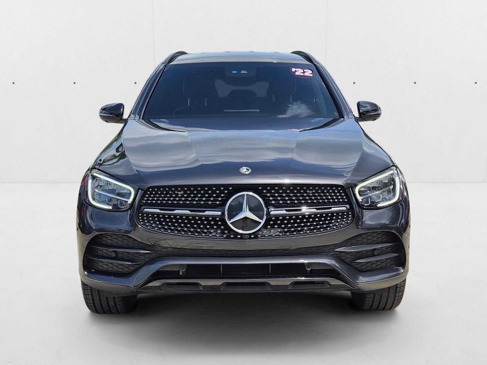 2022 Mercedes Benz GLC 300 photo 2