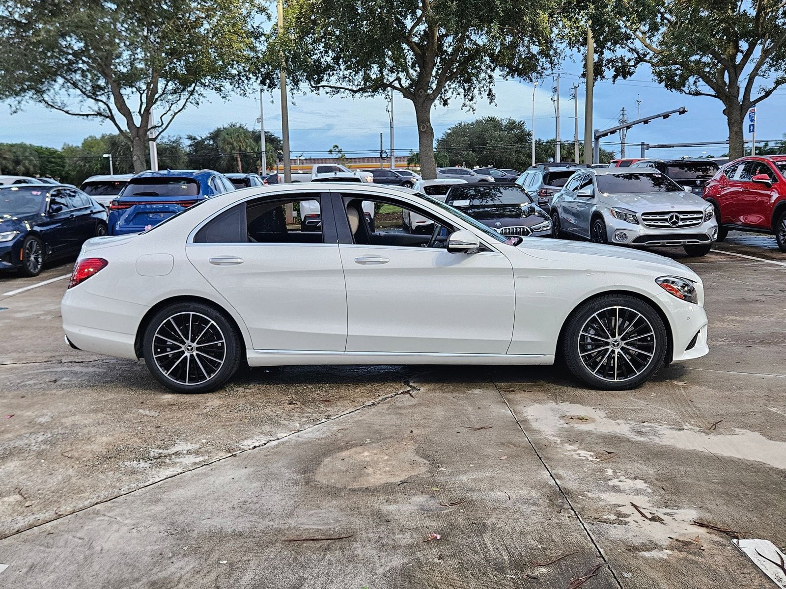 2021 Mercedes Benz C 300 Sedan photo 4