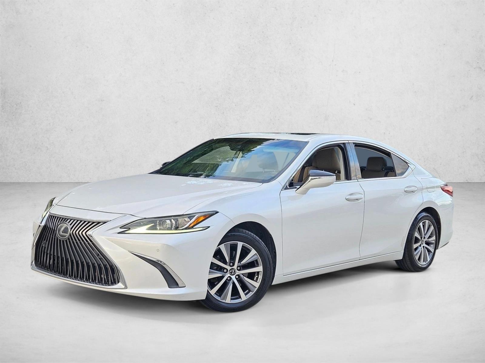 2019 LEXUS ES