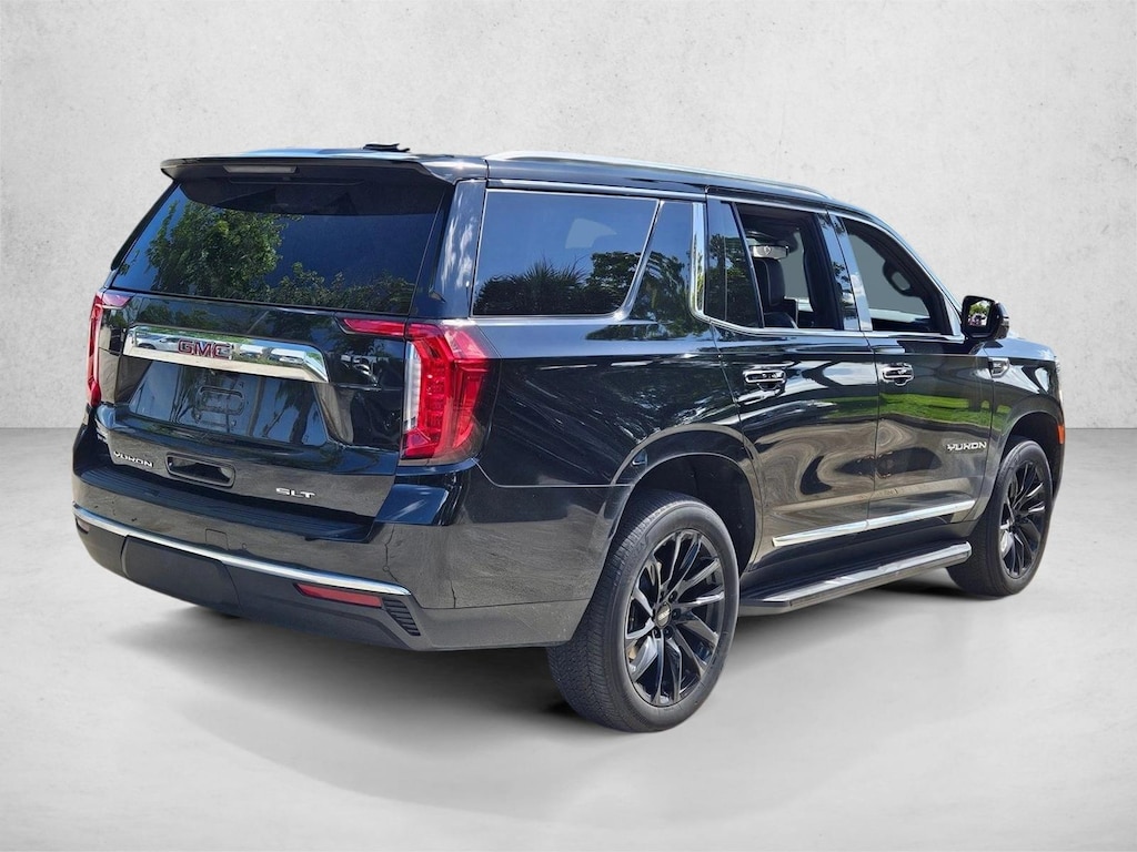 Used 2024 GMC Yukon SLT SUV