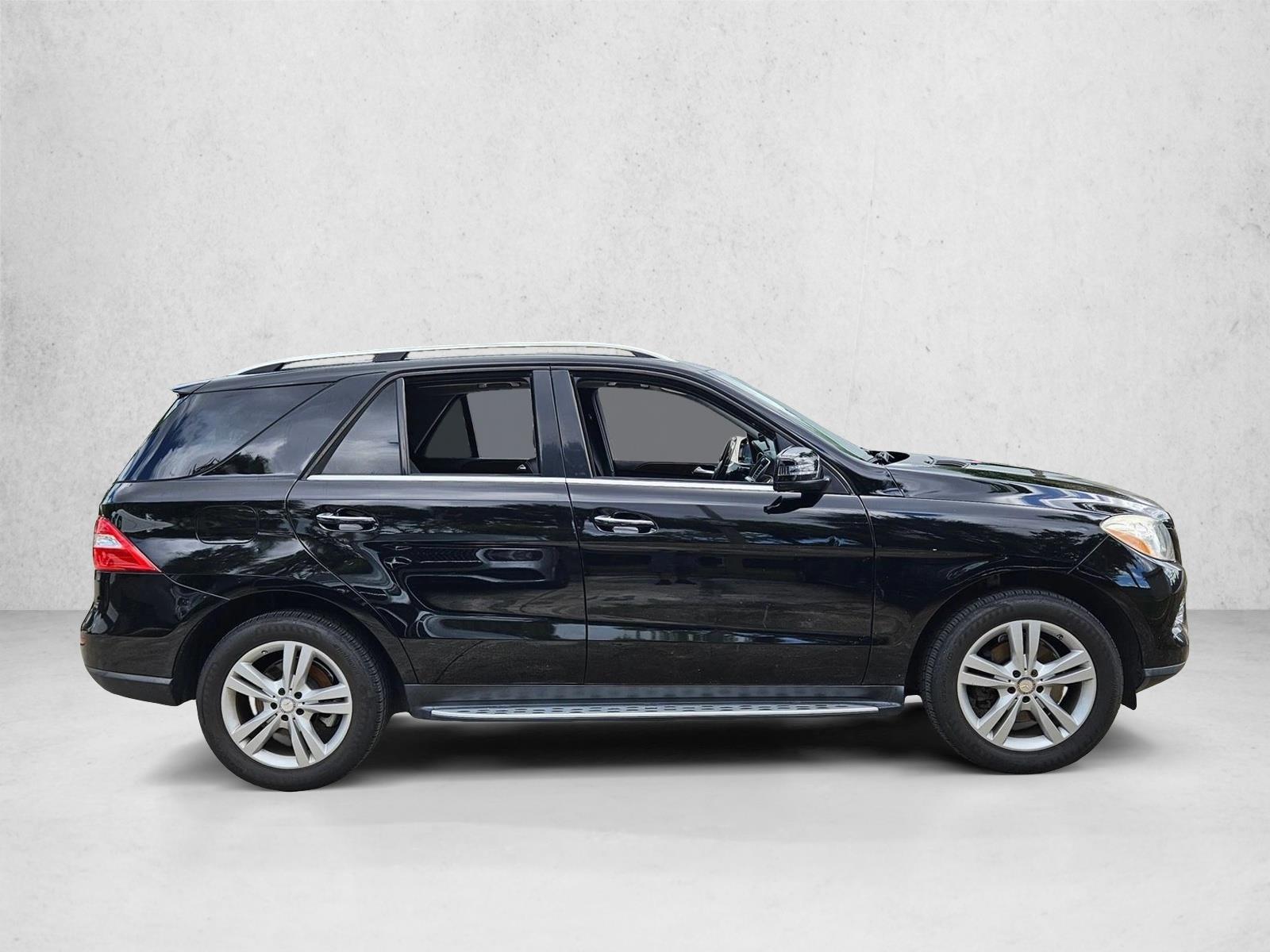 2015 Mercedes Benz ML 350 photo 3
