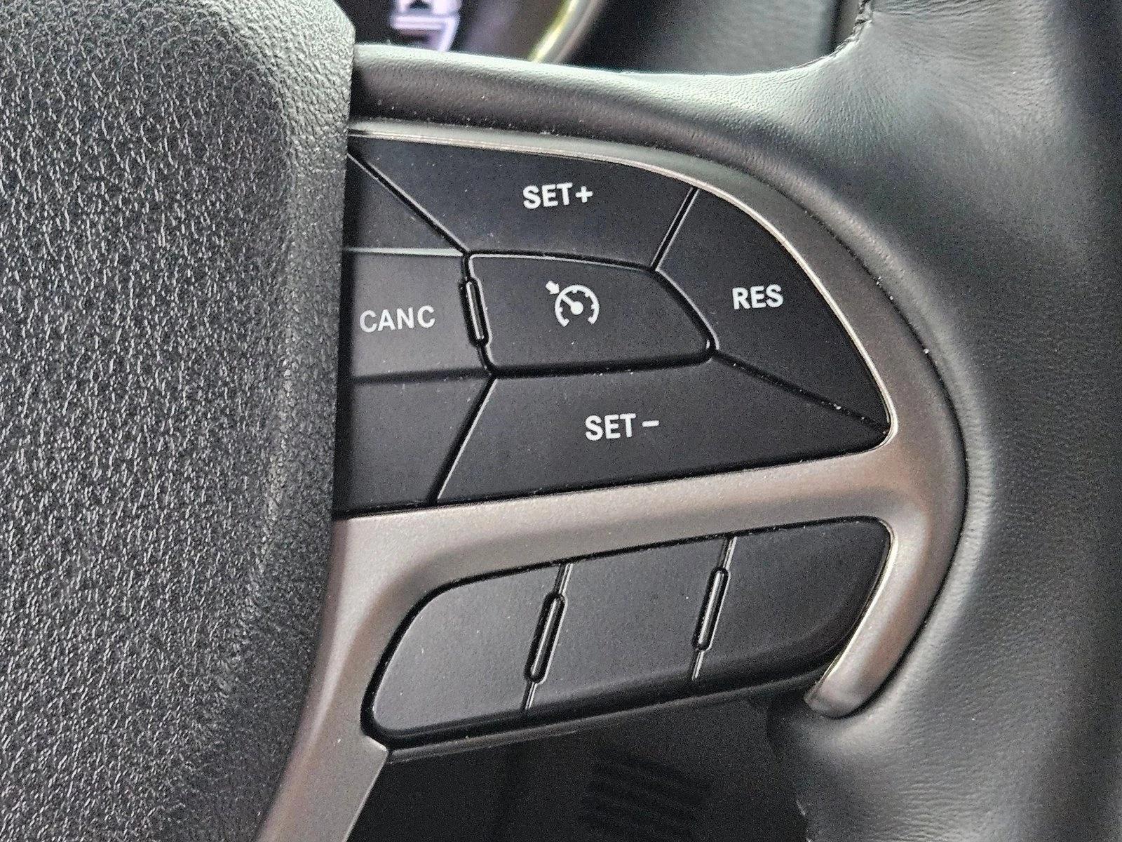 2018 Jeep Grand Cherokee Laredo photo 5