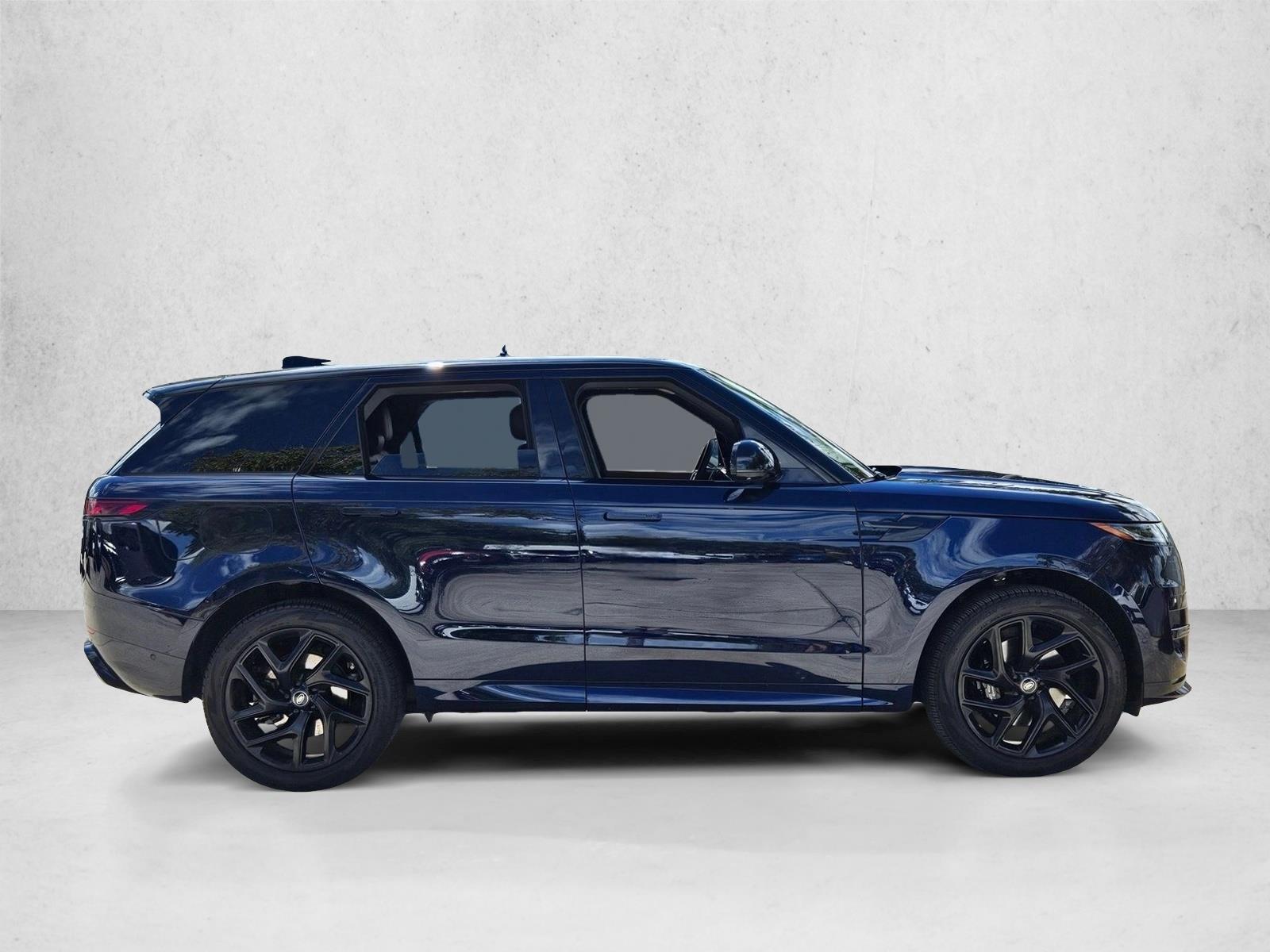 2023 Land Rover Range Rover Sport SE photo 2