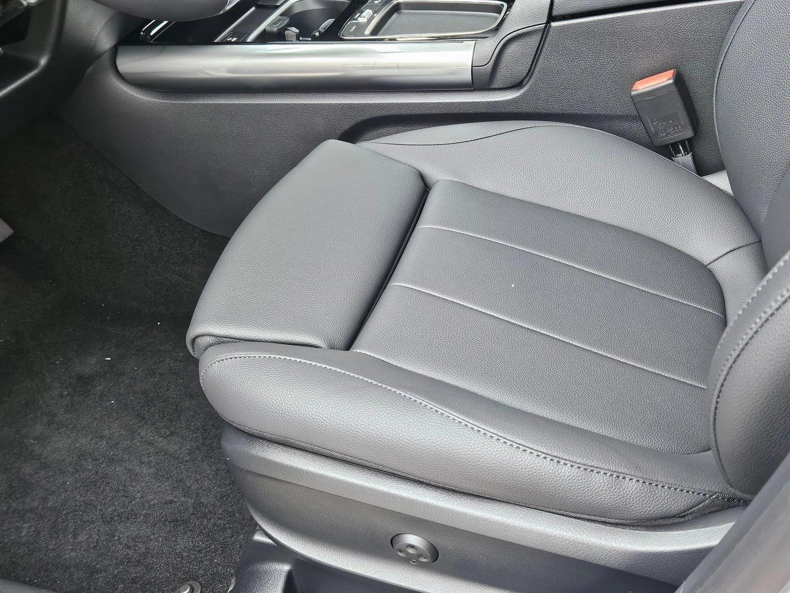 2026 Mercedes Benz GLA 250 photo 2