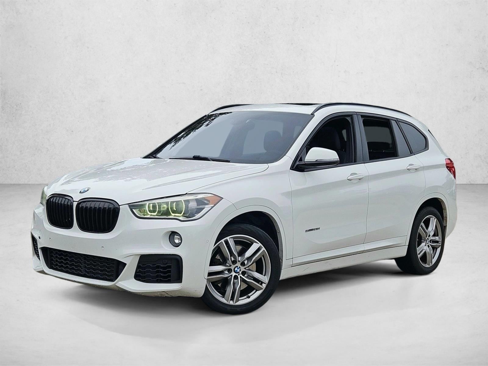 Used 2017 BMW X1 28i with VIN WBXHU7C35H5H33882 for sale in Pembroke Pines, FL