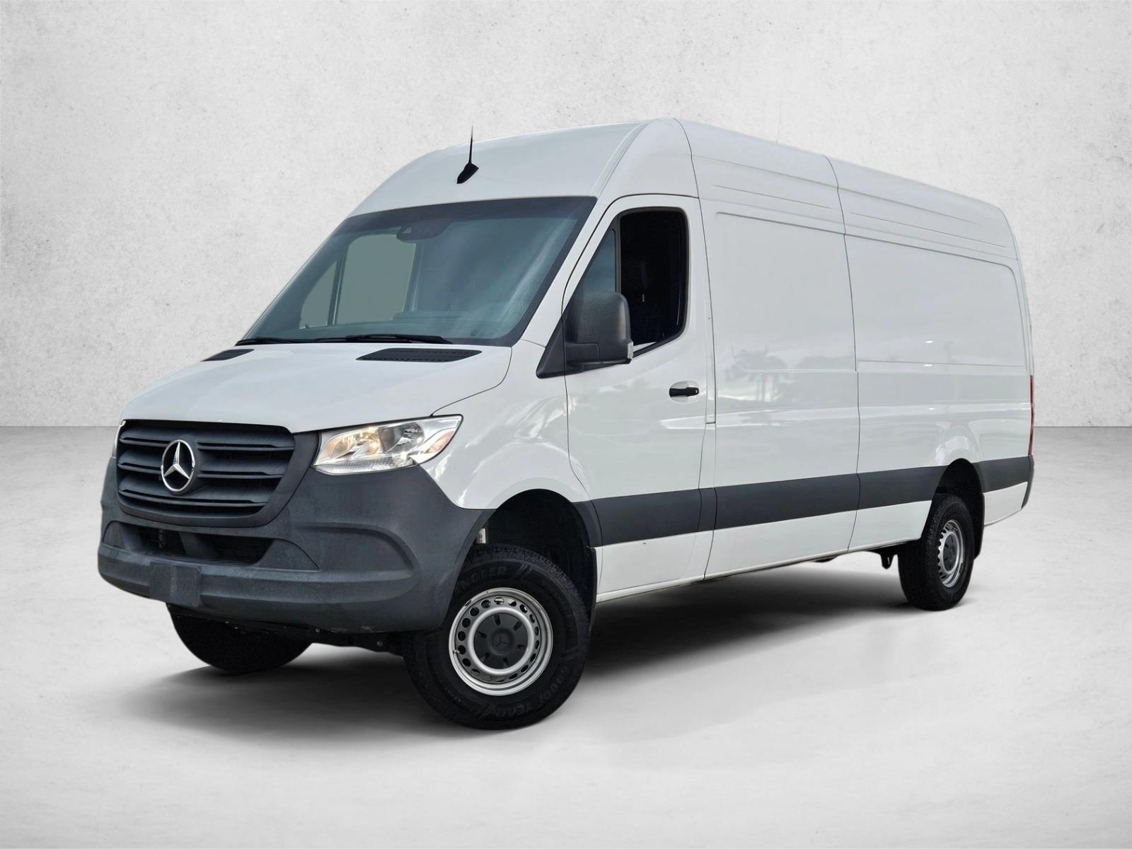  Mercedes-Benz Sprinter Cargo Van