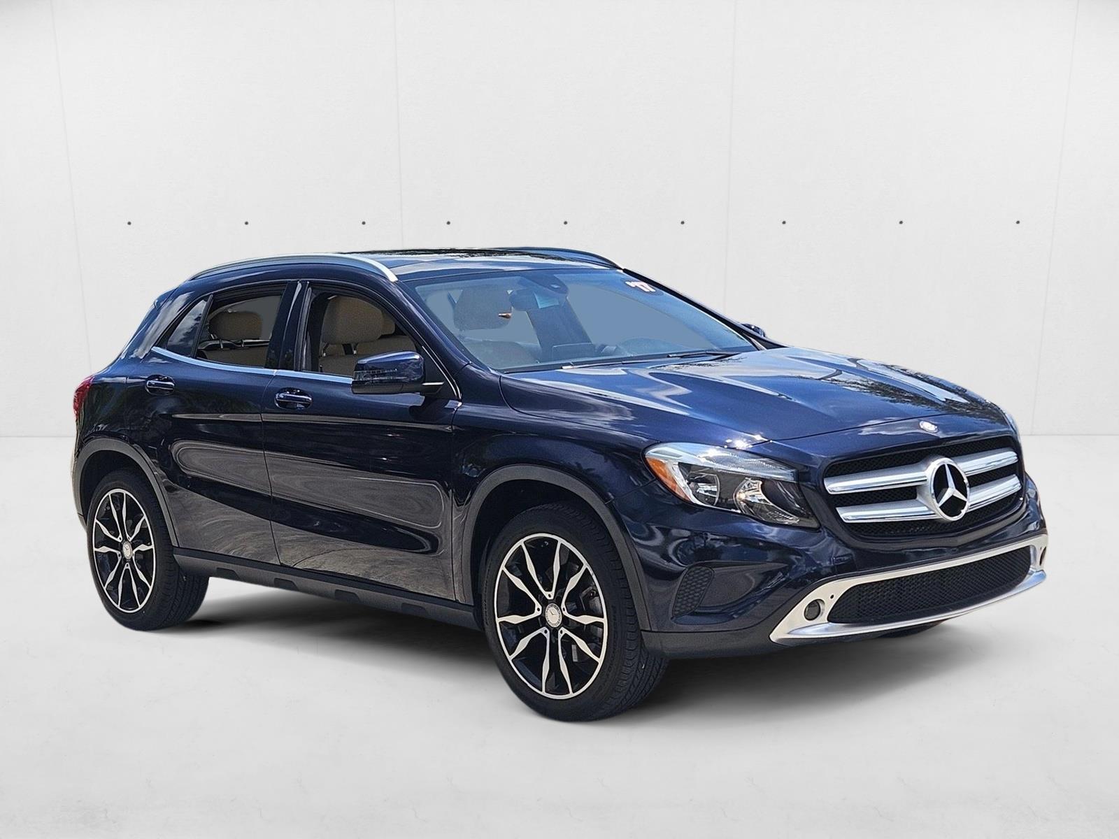 2017 Mercedes Benz GLA 250 4MATIC photo 2