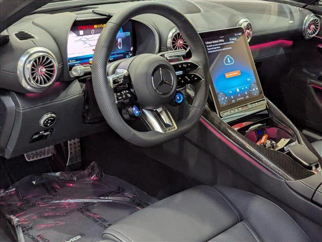 2025 Mercedes Benz SL AMG 63 photo 3