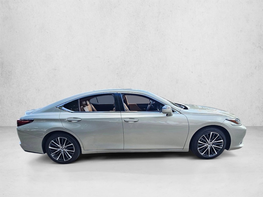 Used 2024 Lexus ES Sedan