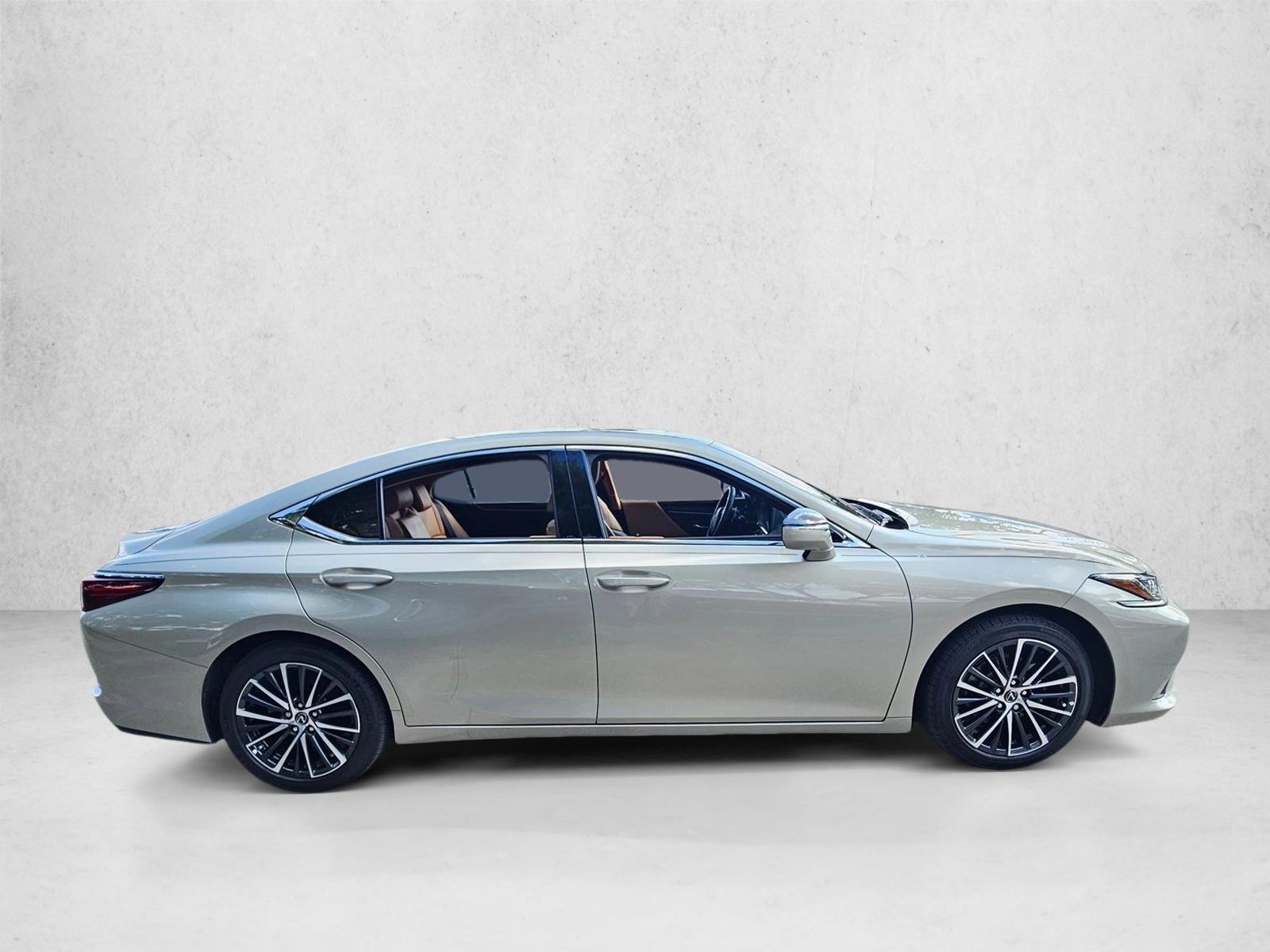 2024 Lexus ES 350 Premium photo 4