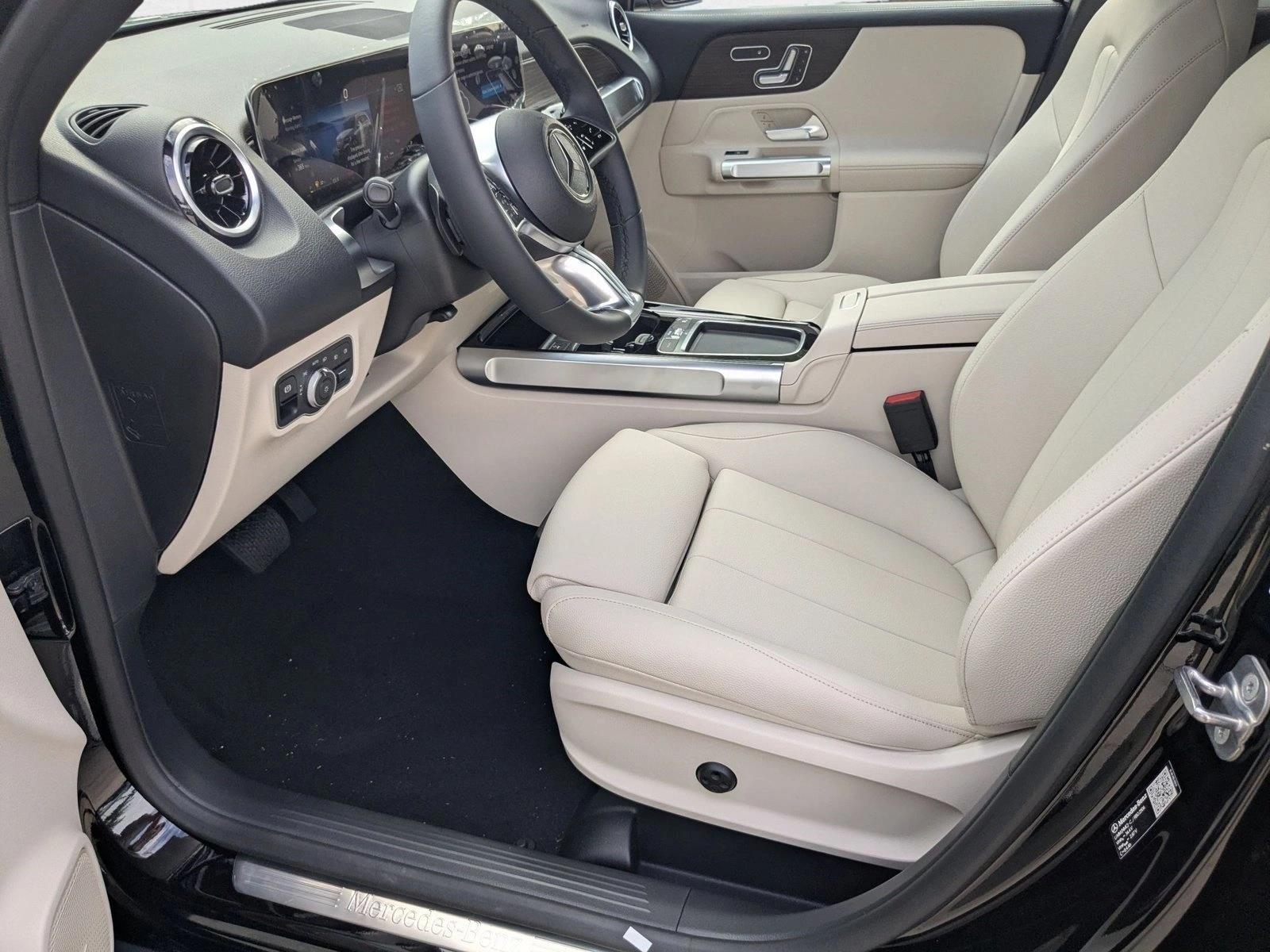 2026 Mercedes Benz GLB 250 photo 4