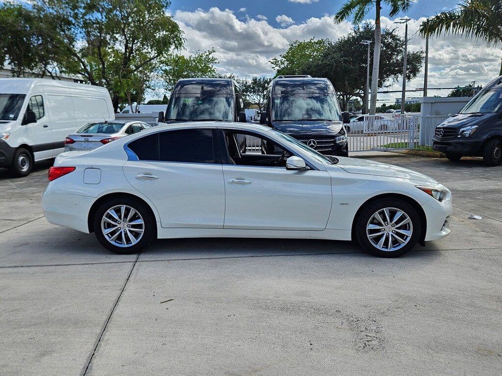 Used 2016 INFINITI