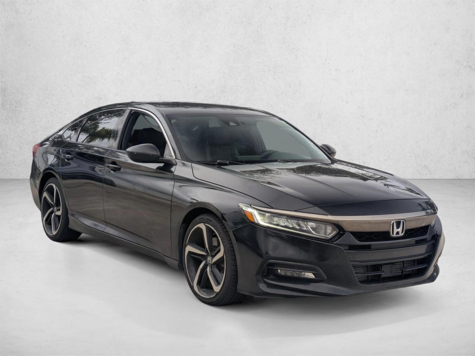 2019 Honda Accord Sport photo 3